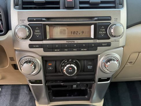 Used 2011 Toyota 4Runner SR5 RWD image 12