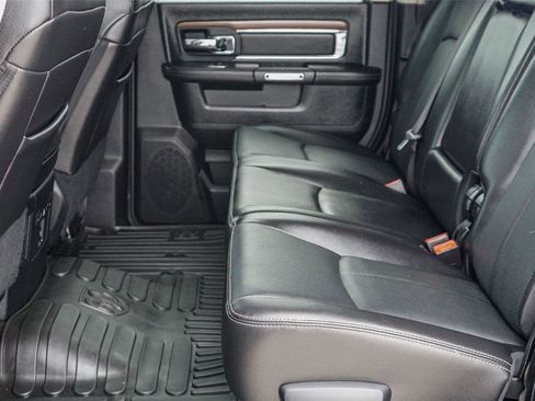 Used 2018 RAM 2500 Laramie w/ Sport Appearance Group AWD/4WD image 23