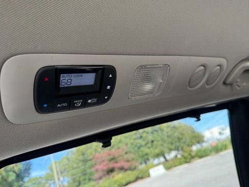 Used 2014 Honda Odyssey EX image 22