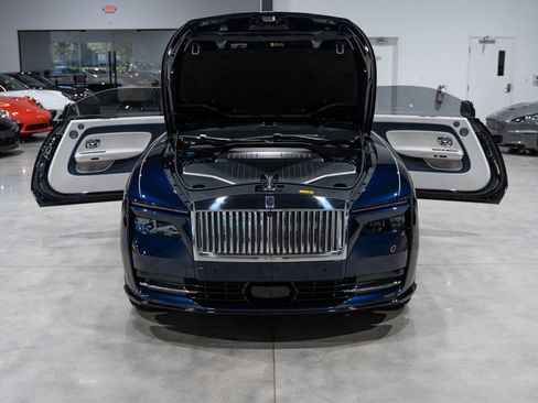 Used 2024 Rolls-Royce Spectre w/ Spectre Launch Package image 42