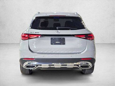 New 2026 Mercedes-Benz GLC 300 image 8