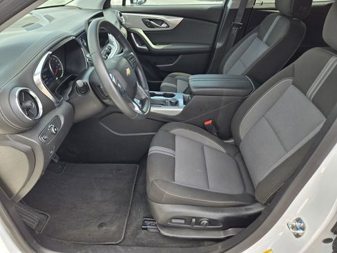 Used 2025 Chevrolet Blazer LT image 14
