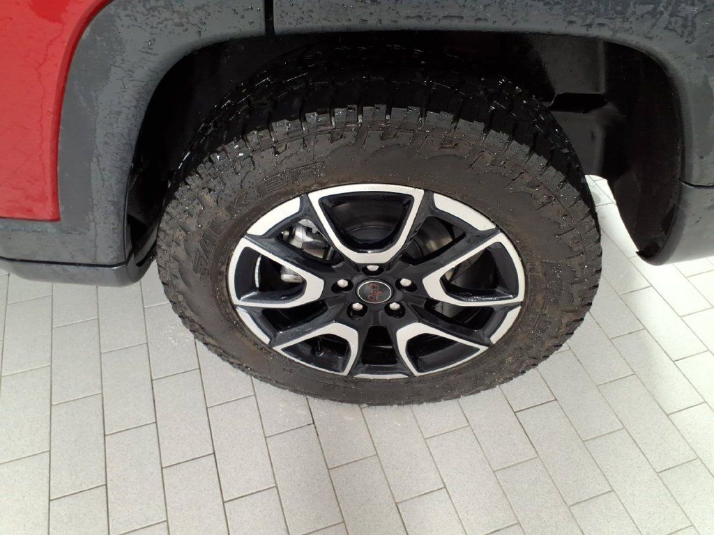 Used 2025 Jeep Compass Trailhawk w/ Trailhawk Elite Group AWD/4WD image 8