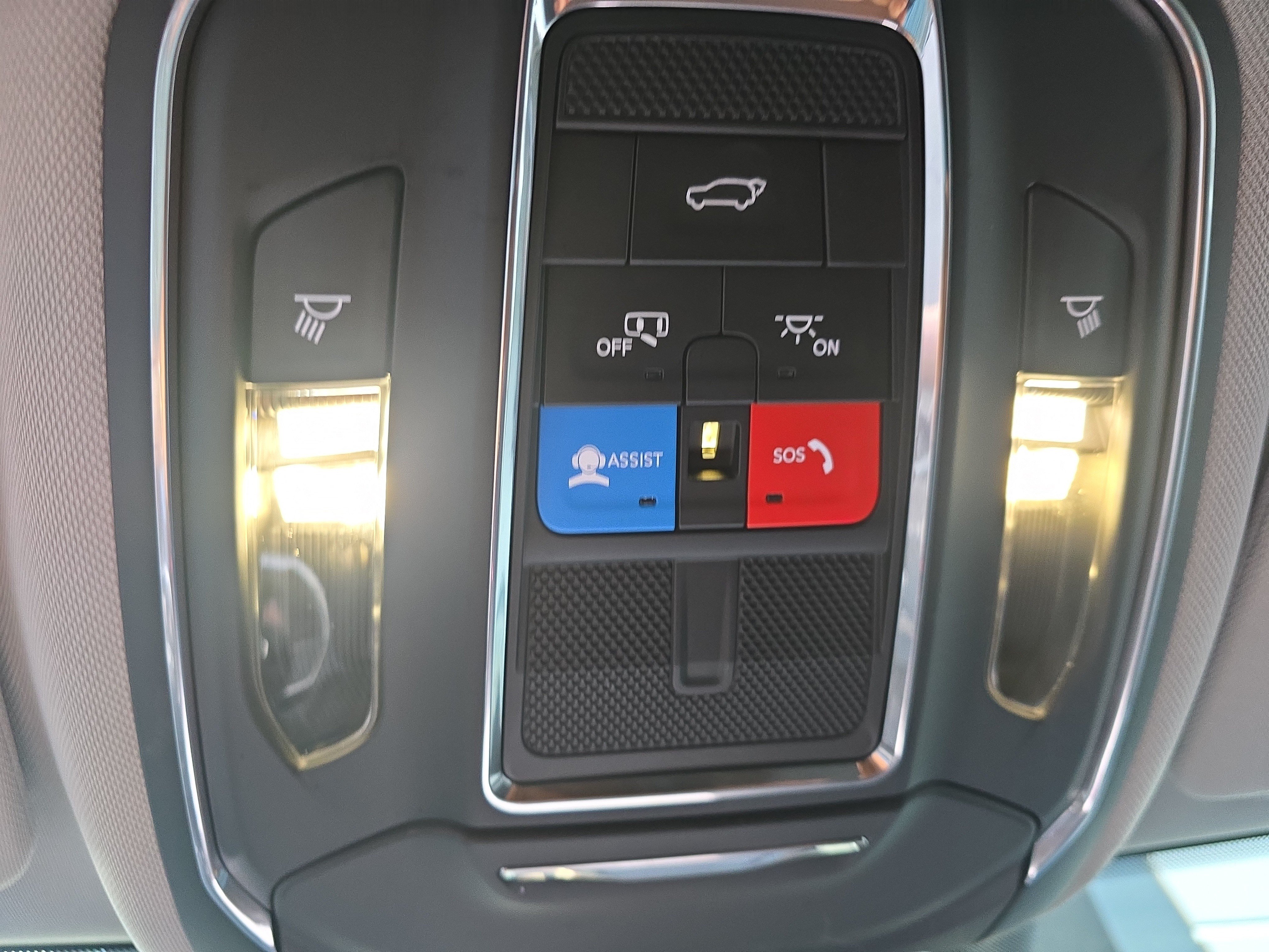 Used 2023 Jeep Grand Cherokee L Limited w/ Black Appearance Package AWD/4WD image 41