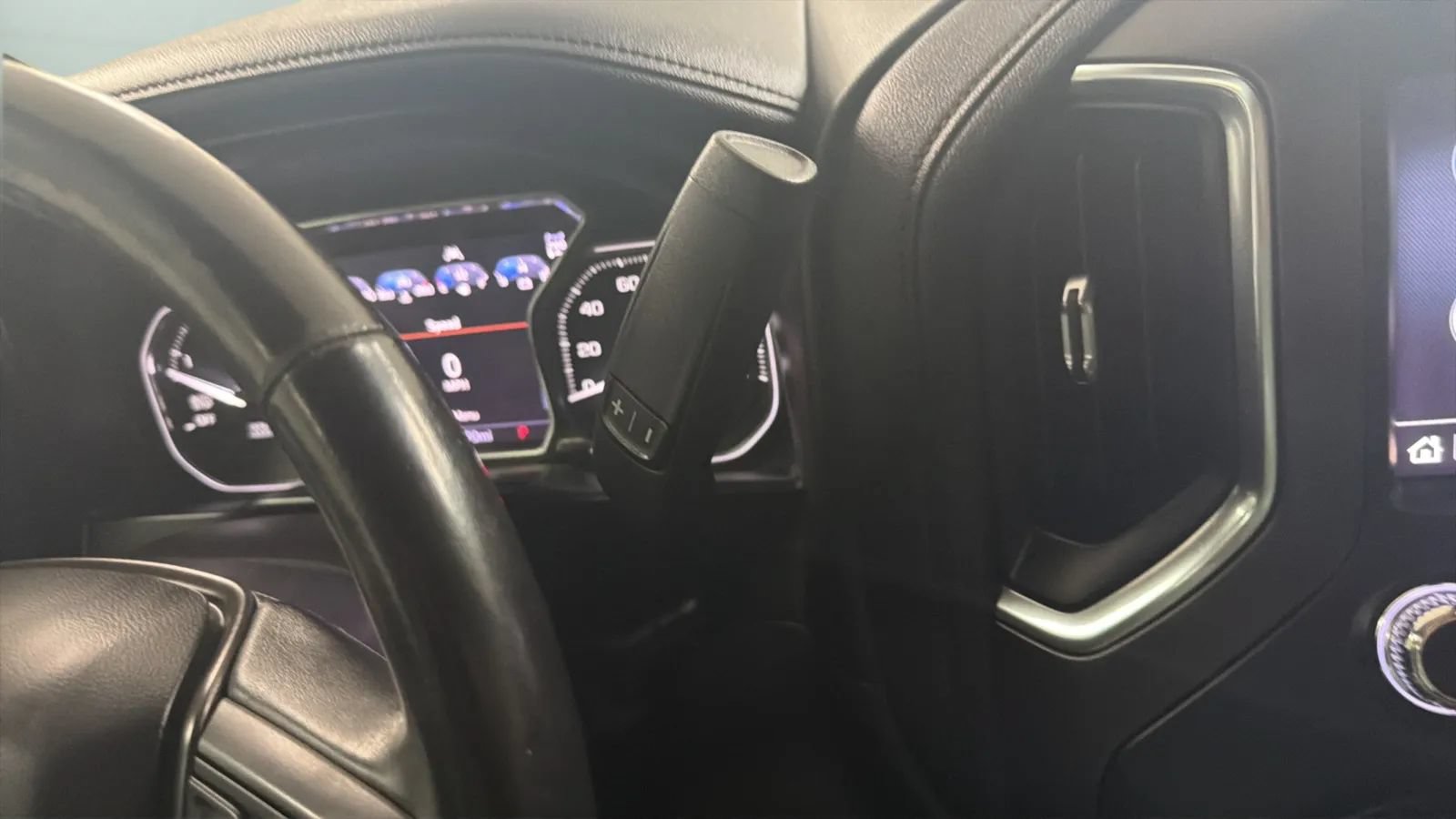 Used 2020 GMC Sierra 1500 AT4 w/ AT4 Premium Package AWD/4WD image 12
