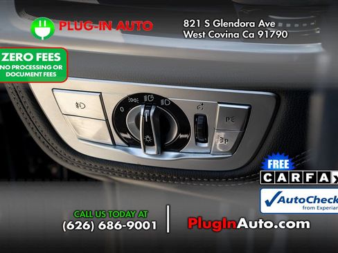Used 2019 BMW 750i w/ Executive Package RWD image 23