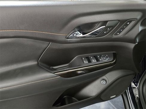 Used 2021 GMC Acadia AT4 w/ Technology Package image 29