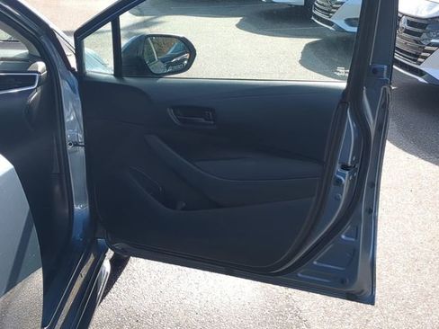 Used 2023 Toyota Corolla LE image 40