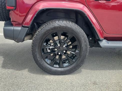 Used 2021 Jeep Wrangler Unlimited Sahara AWD/4WD image 7