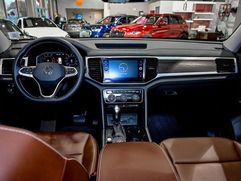 Used 2022 Volkswagen Atlas SE image 33