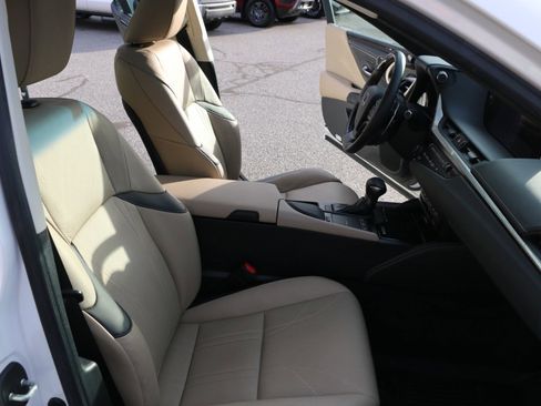 Used 2019 Lexus ES 350 Ultra Luxury image 29
