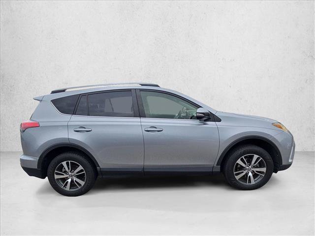 Used 2018 Toyota RAV4 XLE FWD image 4