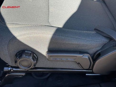 Used 2024 Jeep Wrangler Unlimited w/ Convenience Group AWD/4WD image 19