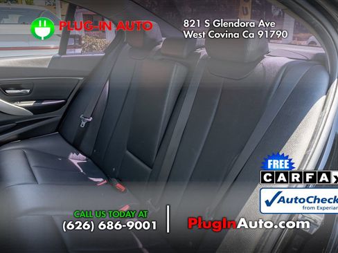 Used 2018 BMW 320i Sedan w/ Convenience Package RWD image 12