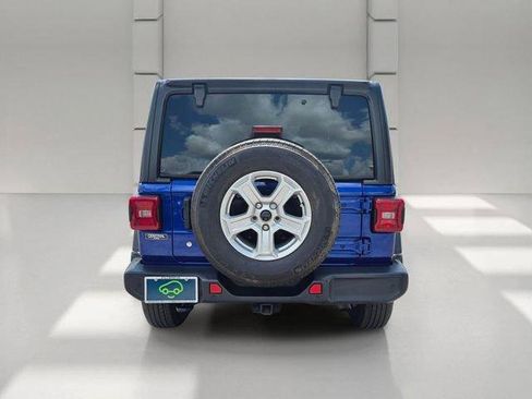 Used 2019 Jeep Wrangler Unlimited Sport S AWD/4WD image 4