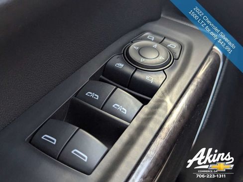Used 2022 Chevrolet Silverado 1500 LTZ AWD/4WD image 24
