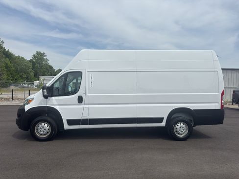 Used 2023 RAM ProMaster 3500 w/ Lane Management Group FWD image 6