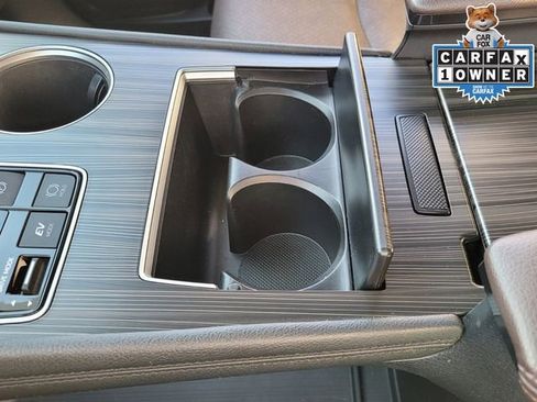 Used 2022 Toyota Sienna Platinum image 35