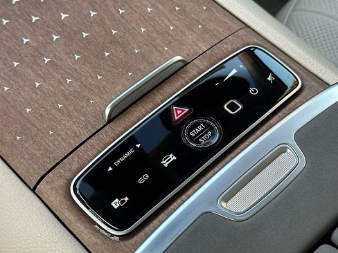 Certified 2023 Mercedes-Benz EQS 580 4MATIC SUV image 23