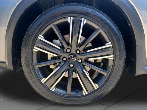 Used 2021 INFINITI QX50 Luxe w/ Appearance Package FWD image 11