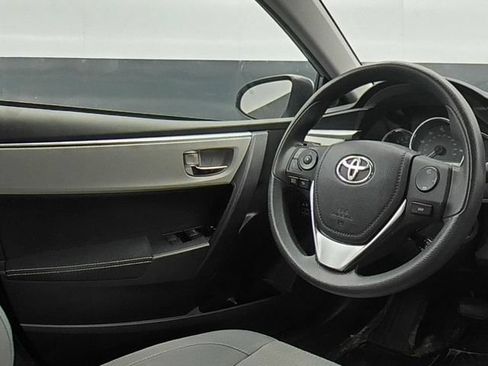 Used 2014 Toyota Corolla LE FWD image 17