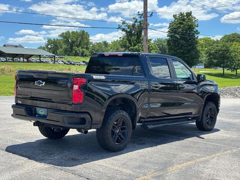 Used 2022 Chevrolet Silverado 1500 Custom Trail Boss w/ Safety Confidence Package AWD/4WD image 5