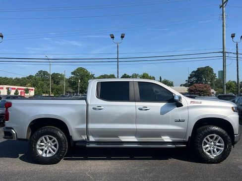 Used 2020 Chevrolet Silverado 1500 LT w/ Texas Edition image 9