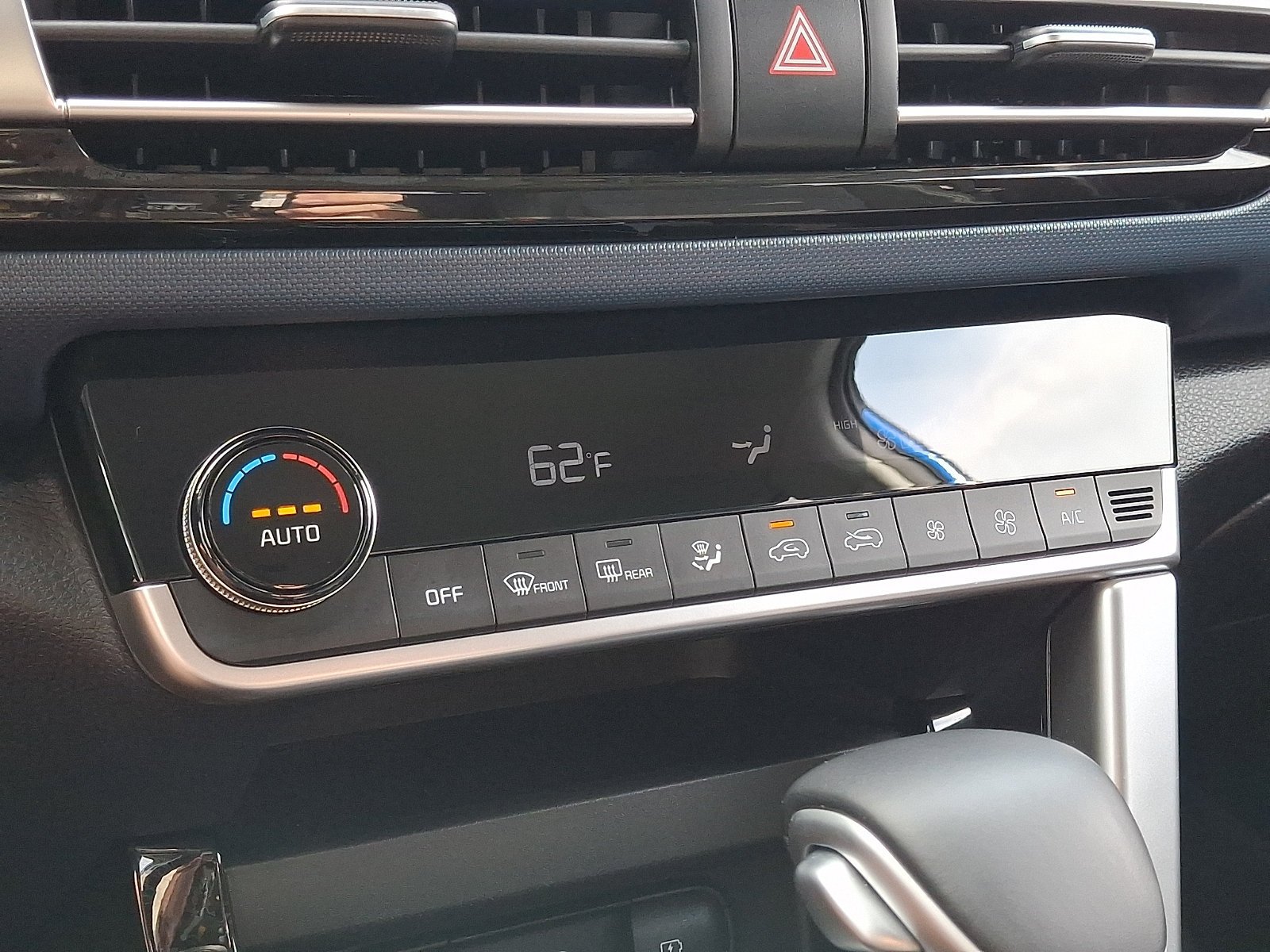Used 2022 Kia Seltos Nightfall Edition AWD/4WD image 17