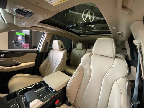 Certified 2024 Acura MDX SH-AWD w/ Advance Package image 11