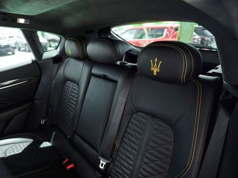 Used 2022 Maserati Levante F Tributo AWD/4WD image 46