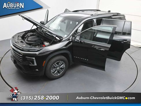 Used 2024 Chevrolet Traverse LT w/ Trailering Package AWD/4WD image 37