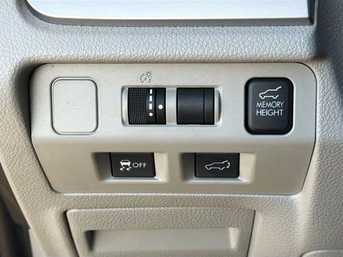 Used 2016 Subaru Forester 2.5i Limited w/ Popular Package #2 image 31