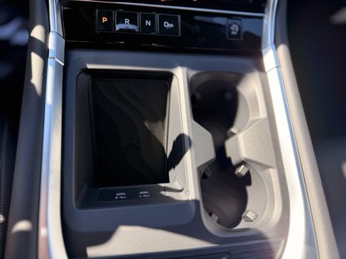 New 2026 Nissan Armada SL image 11