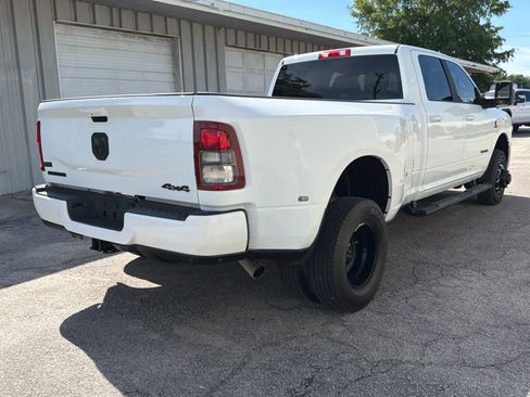 Used 2024 RAM 3500 Big Horn w/ Night Edition AWD/4WD image 9