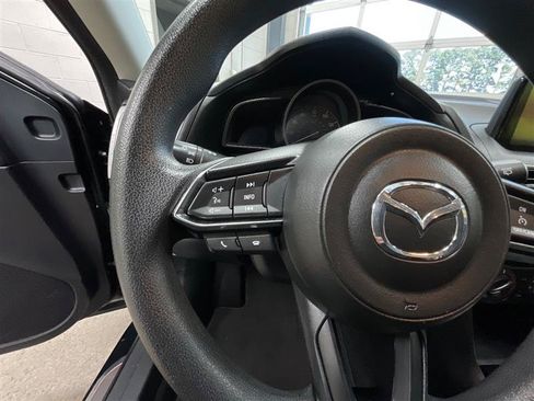 Used 2018 MAZDA MAZDA3 Sport FWD image 20