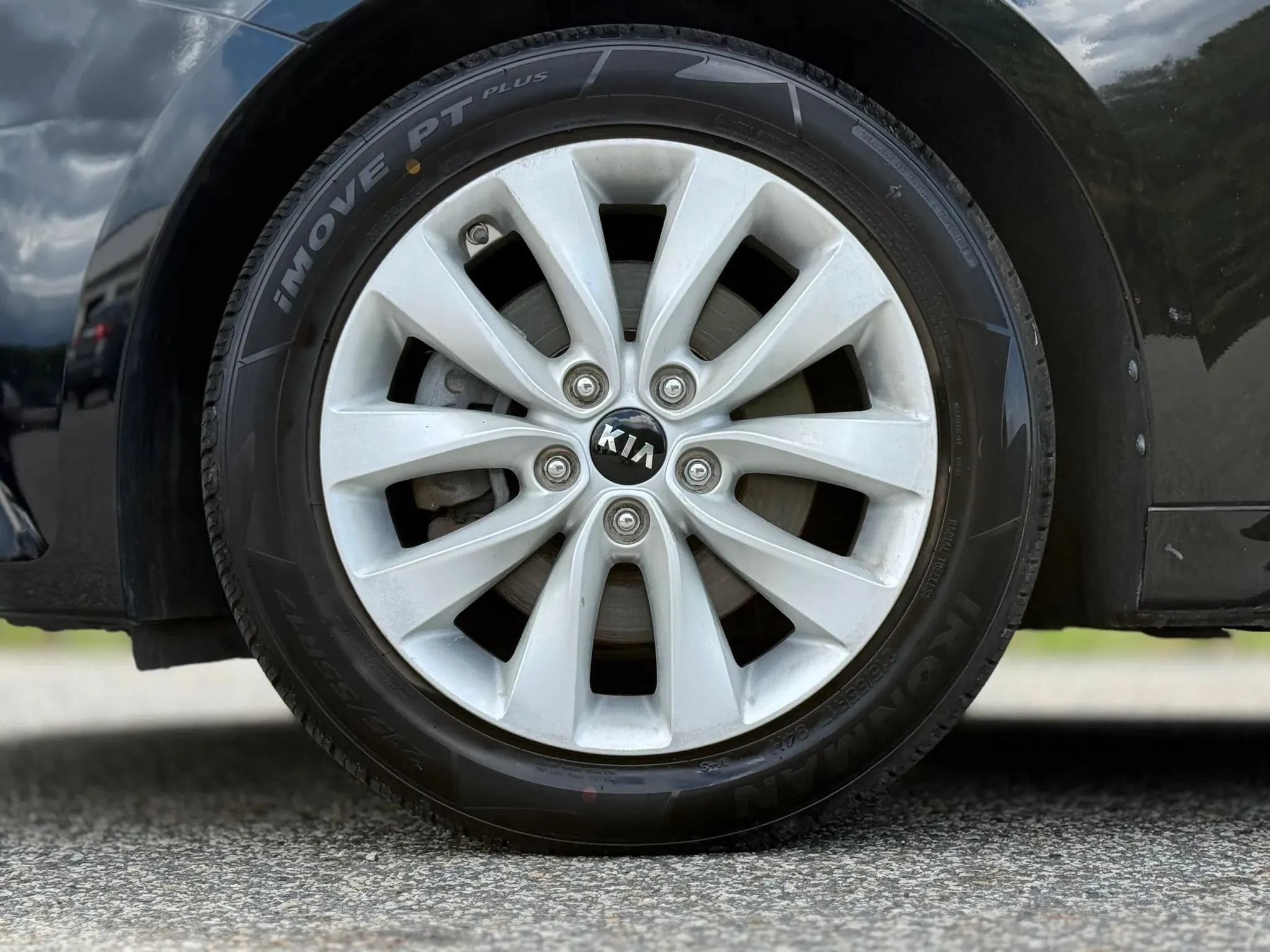 Used 2018 Kia Optima LX w/ 17" Alloy Wheels Package FWD image 29