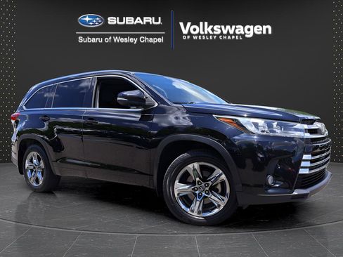 Used 2018 Toyota Highlander Limited Platinum AWD/4WD image 1