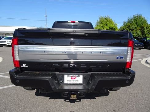 Used 2019 Ford F450 Limited image 5