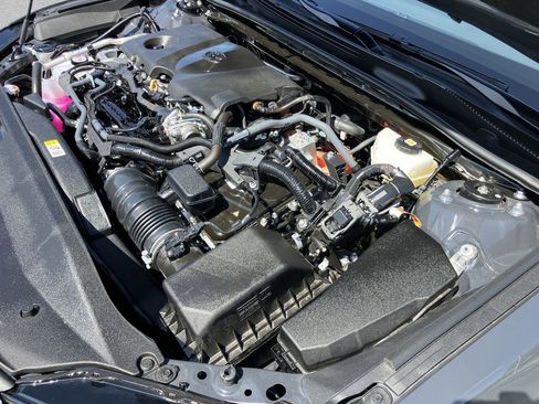 Used 2026 Toyota Camry LE FWD image 31