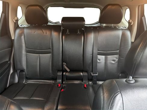 Used 2015 Nissan Rogue SL w/ SL Premium Package image 14