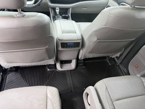 Used 2015 Toyota Highlander Limited AWD/4WD image 23