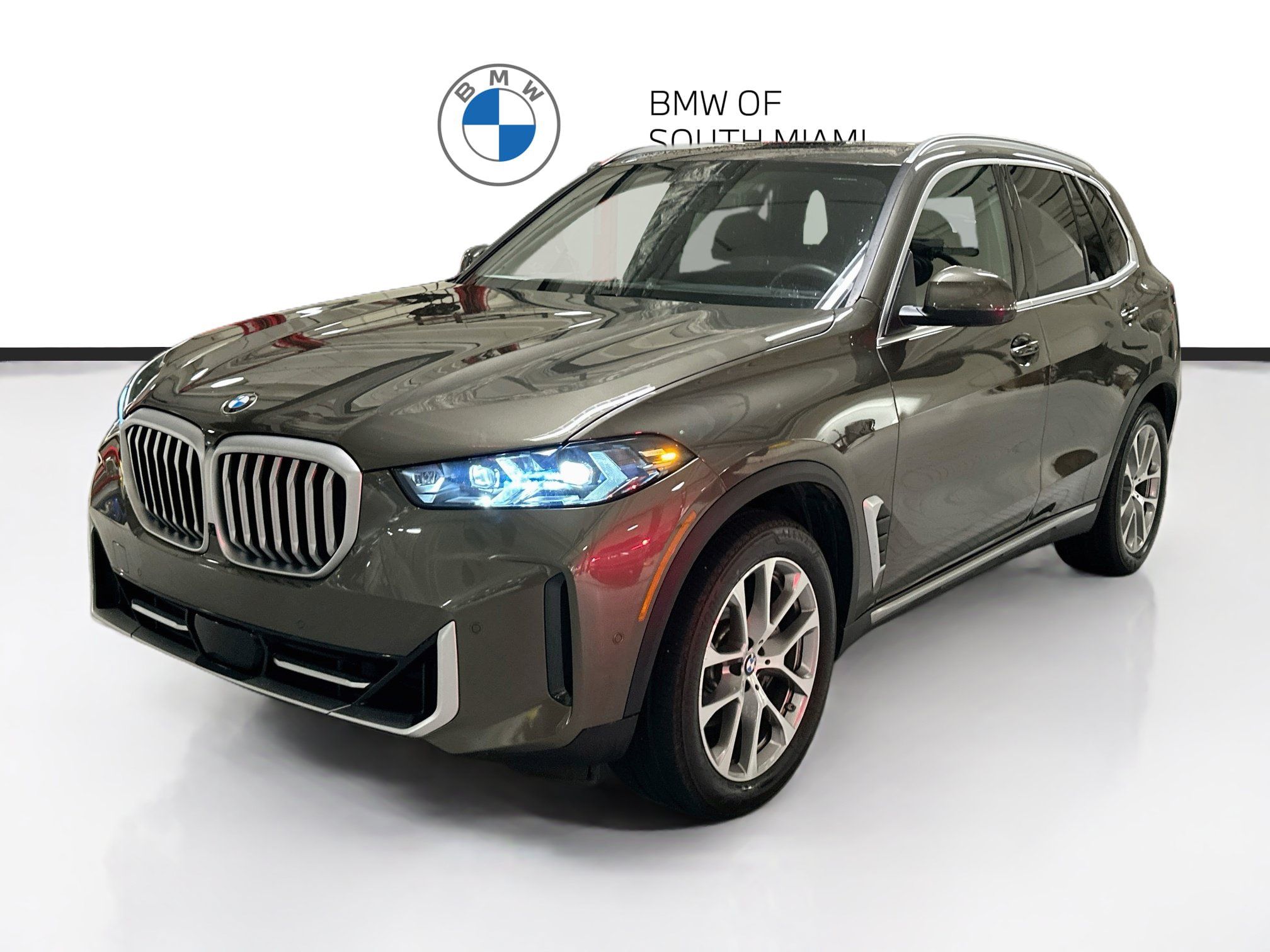 Certified 2026 BMW X5 xDrive40i AWD/4WD image 3