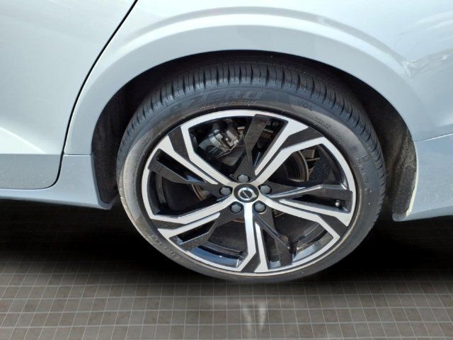 Used 2024 Volvo S60 B5 Core AWD/4WD image 13
