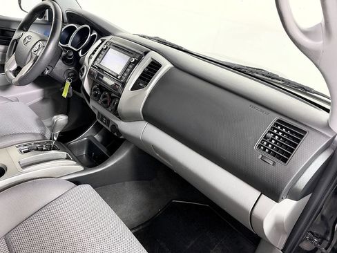 Used 2015 Toyota Tacoma 4x4 Double Cab w/ TRD Sport Package image 43