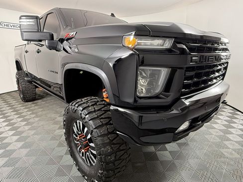 Used 2022 Chevrolet Silverado 2500 LTZ w/ LTZ Plus Package image 8