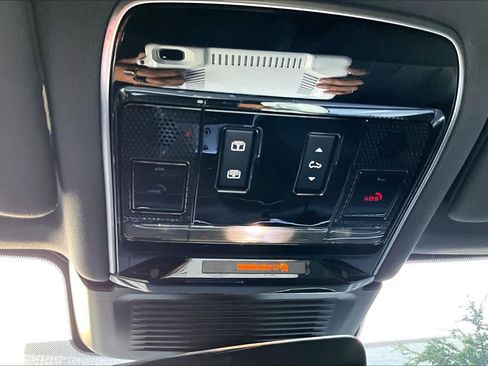 Used 2023 Land Rover Range Rover SE AWD/4WD image 28
