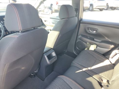 Used 2024 Honda HR-V Sport image 9