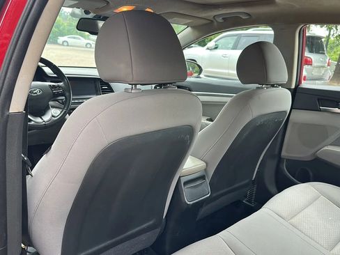 Used 2019 Hyundai Elantra Value Edition FWD image 14