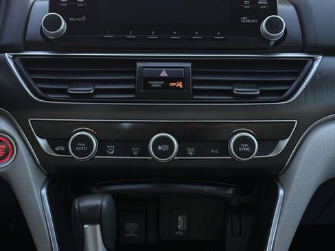 Used 2019 Honda Accord LX image 19