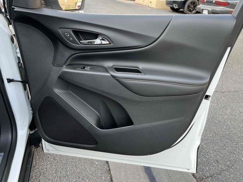 Used 2020 Chevrolet Equinox Premier image 64